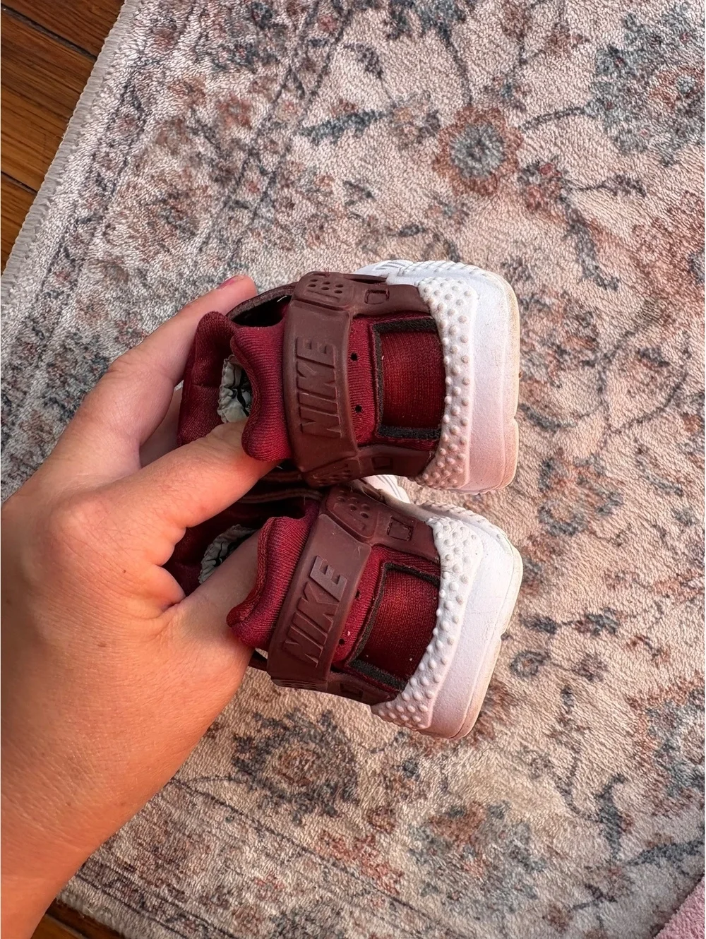 5C Burgundy Nike Toddler Huarache Slip On Sneakers